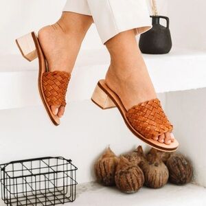 Liberté Santorini Woven Mule - Cognac women’s